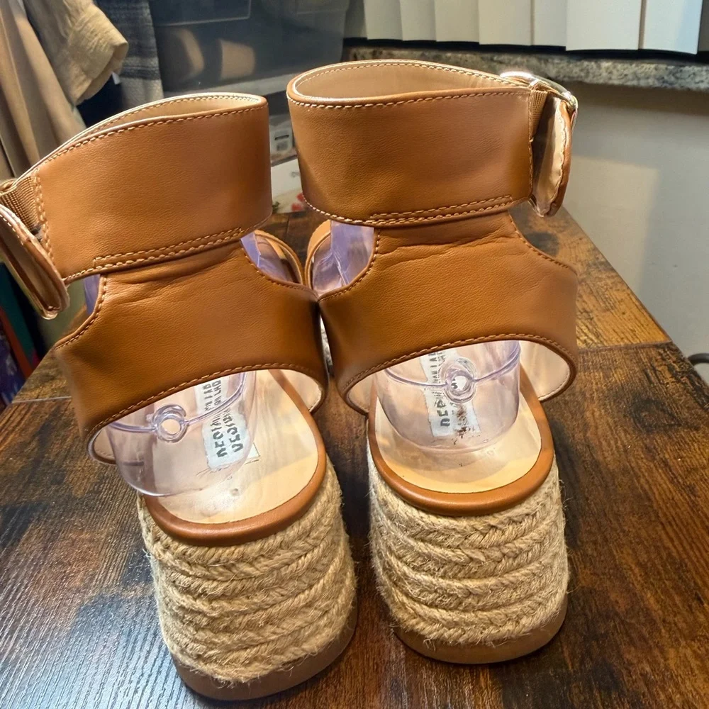 Design Lab Kendra Women's Tan Wedge Espadrilles Sandals Size 9